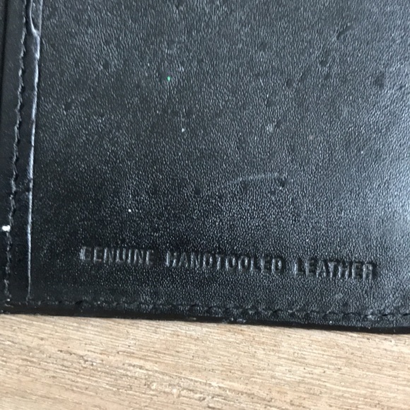Genuine hand-tooled leather wallet. - Picture 5 of 5